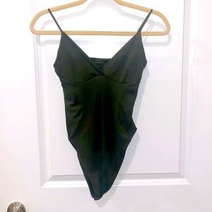 All American, SZ 1, Green Onsie